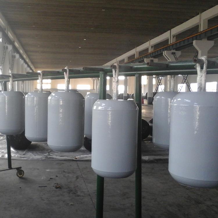 噴涂聚脲需要專業(yè)的聚脲設(shè)備嗎？